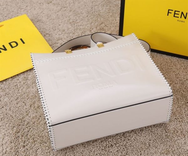 Fendi Sunshine Medium White leather shopper Bag - FB007