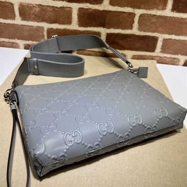 GG embossed medium messenger bag - GB014