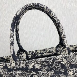 Large Dior Book Tote Blue Toile de Jouy Embroidery - DB004