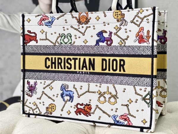 The Dior Book Tote latte multicolor Dior Pixel Zodiac - DB005