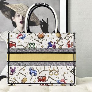 The Dior Book Tote latte multicolor Dior Pixel Zodiac - DB005