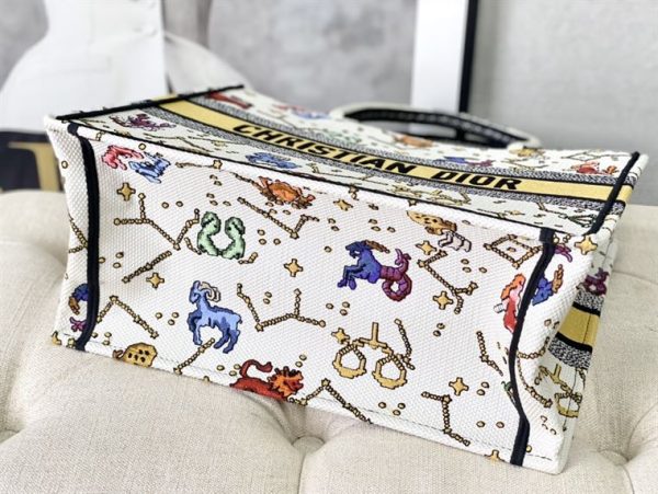 The Dior Book Tote latte multicolor Dior Pixel Zodiac - DB005