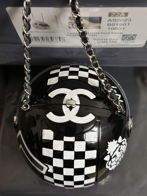 Helmet Minaudiere Black & White Resin, Strass & Silver-Tone Metal - CB024