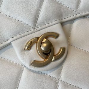 Messenger Bag Grained Calfskin & Gold-Tone Metal White - CB021