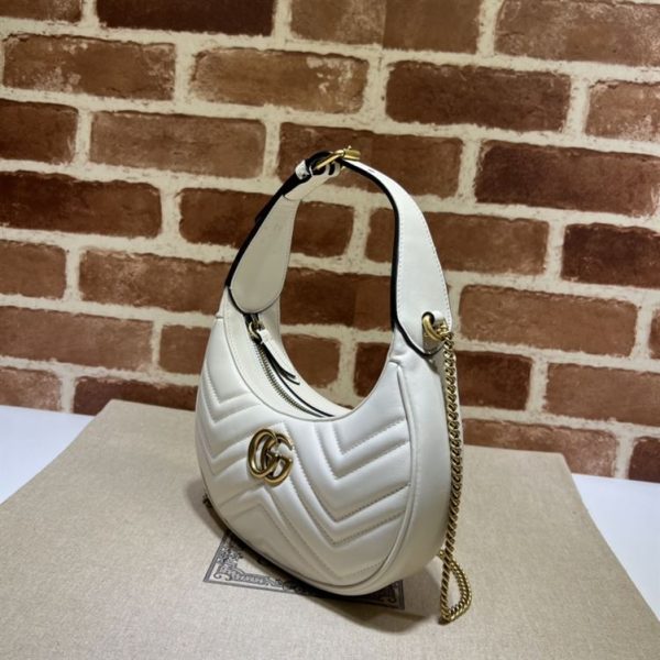 GG Marmont half-moon-shaped mini bag White matelassé chevron leather - GB114