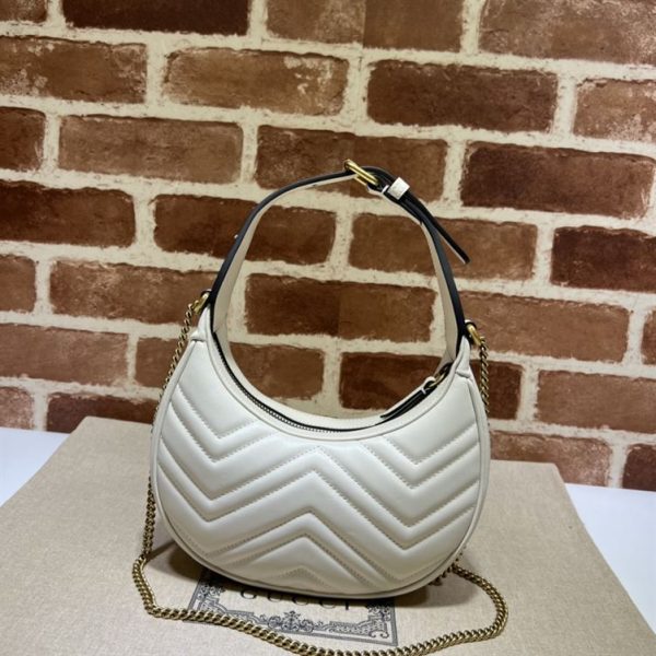 GG Marmont half-moon-shaped mini bag White matelassé chevron leather - GB114