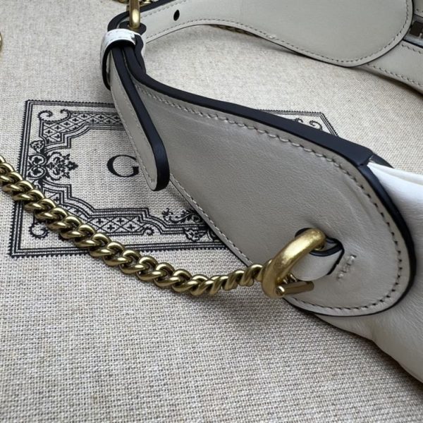 GG Marmont half-moon-shaped mini bag White matelassé chevron leather - GB114