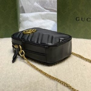 GG Marmont mini bag Black matelassé chevron leather - GB159