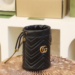 GG Marmont mini bucket bag Black matelassé chevron leather - GB158