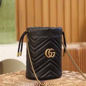 GG Marmont mini bucket bag Black matelassé chevron leather - GB158