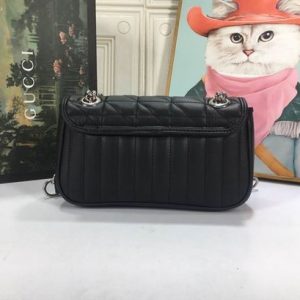 GG Marmont small shoulder bag Black matelassé leather - GB150