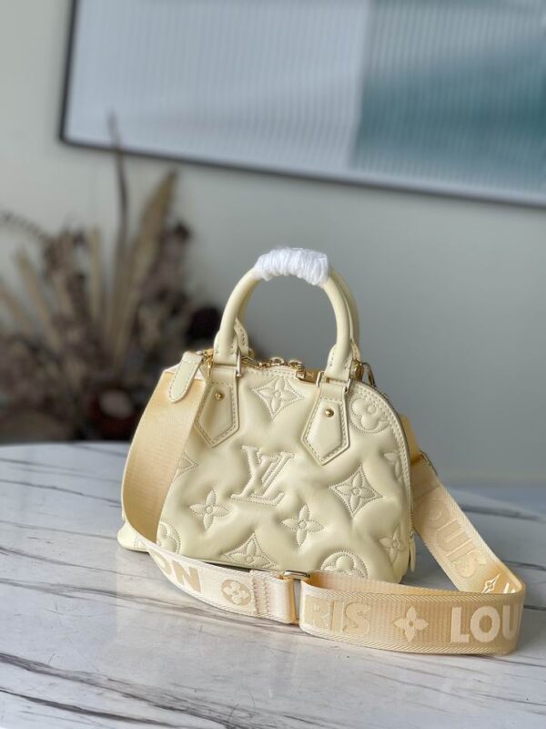 Louis Vuitton Alma BB Banana Yellow Quilted embroidered smooth calf leather - LB079