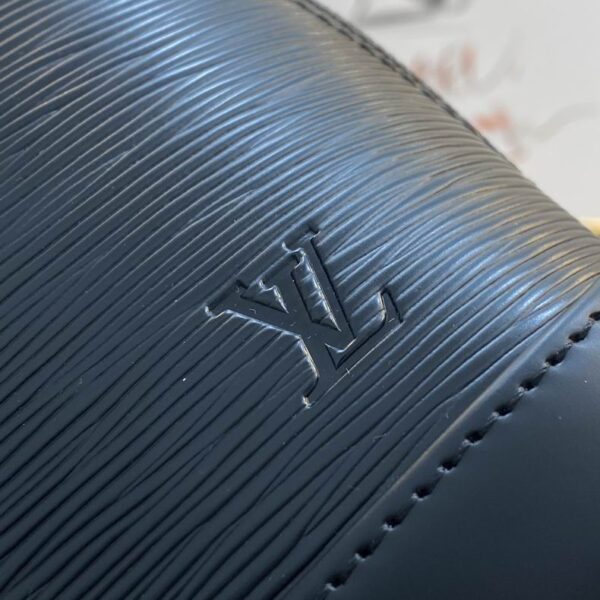 Louis Vuitton Alma BB Black Epi grained leather - LB082