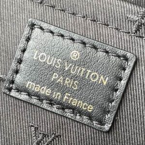 Louis Vuitton Alma BB Black Quilted embroidered smooth calf leather - LB078