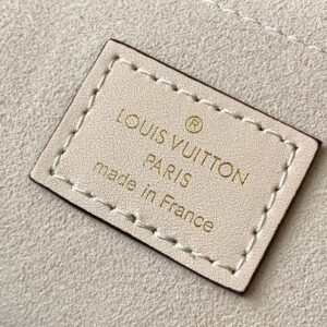 Louis Vuitton Locky BB Crème Beige Monogram canvas cowhide leather - LB071