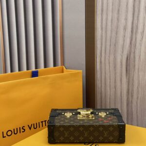 Louis Vuitton Petite Malle Monogram Canvas Trunk Bag - LB098