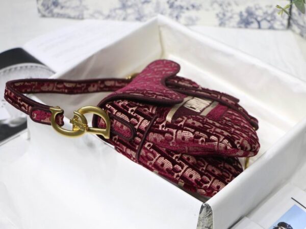 Saddle Bag Burgundy Dior Oblique Embroidered Velvet - DB077