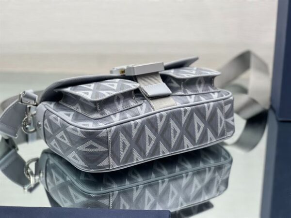 Dior Hit The Road Bag With Strap - DB103