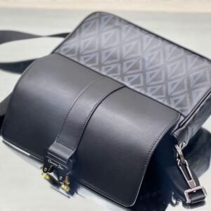 Dior Hit The Road Bag With Strap - DB104