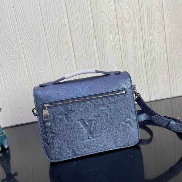 Metis Pochette Metallic Navy Nacre Monogram - LB138