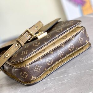 Metis Pochette Monogram Reverse Canvas - LB136