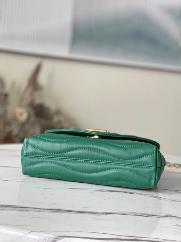 New Wave Chain Bag Emerald Green - LB124