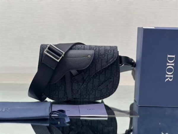 Saddle Pouch Black Dior Oblique Jacquard - DB098