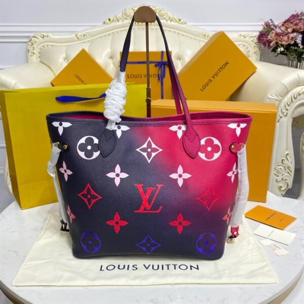 Louis Vuitton Neverfull MM Tote Bag - LB161