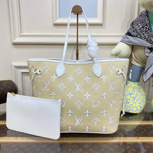 Louis Vuitton Neverfull MM Tote Bag - LB175