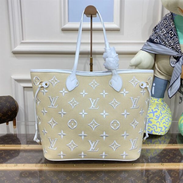 Louis Vuitton Neverfull MM Tote Bag - LB175