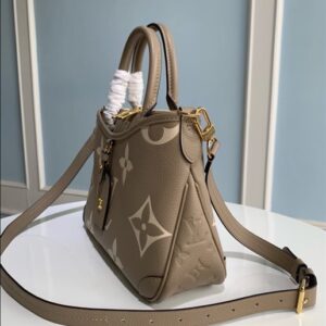 Louis Vuitton Trianon PM Bag - LB150