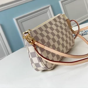 Pochette Accessoires Monogram Canvas - LB231