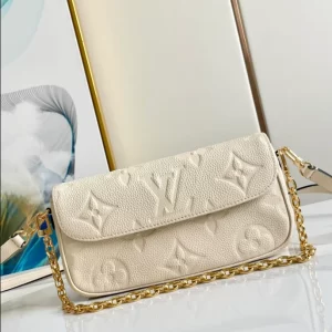 Wallet On Chain Ivy Monogram Empreinte Leather - LB240