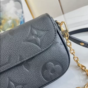 Wallet On Chain Ivy Monogram Empreinte Leather - LB241