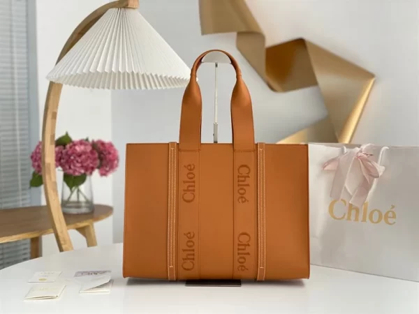 Chloé Large Woody Tote Bag - MB035