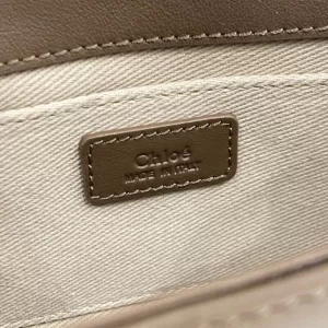 Chloé Mini Woody Tote Bag Smooth Calfskin With Chloé Logo - MB029