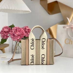Chloé Small Woody Tote Bag Linen canvas Calfskin With Chloé Logo - MB022
