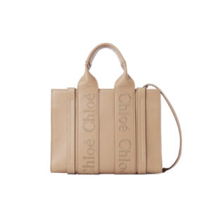 Chloé Small Woody Tote Bag Smooth Calfskin With Chloé Logo - MB016