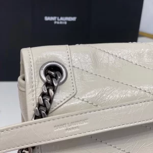 Saint Laurent Niki Medium In Vintage Leather - YB035