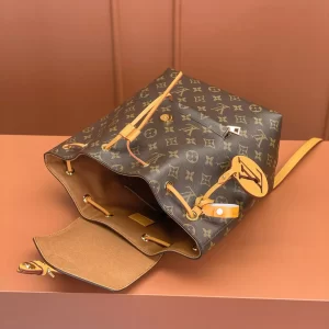 Louis Vuitton Montsouris PM 'Brown'