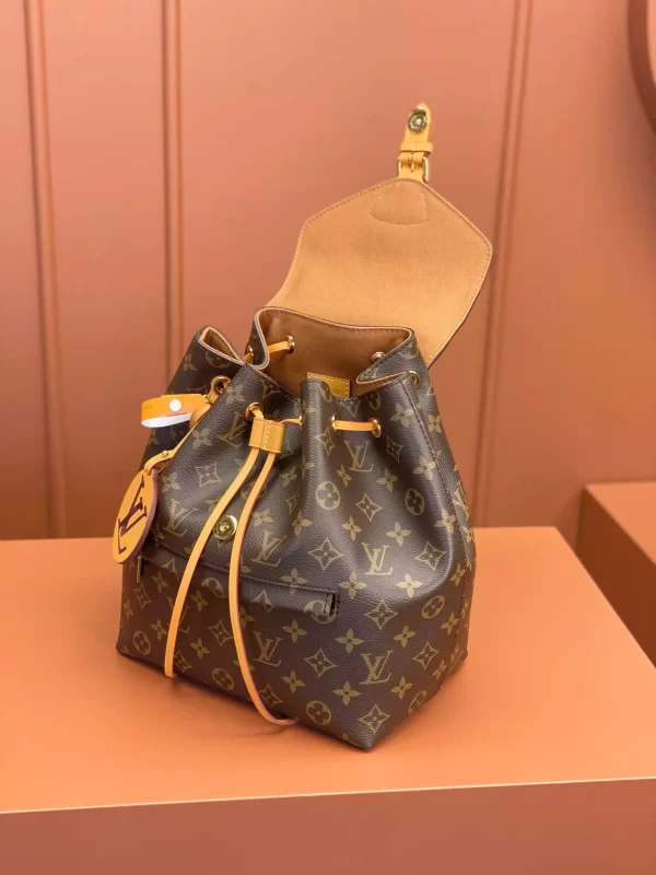 Louis Vuitton Montsouris PM 'Brown'