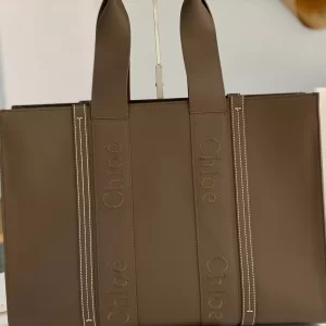 Chloé Large Woody Tote Bag Dark Nut