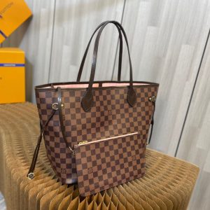 Louis Vuitton Neverfull MM Tote Bag - LB402