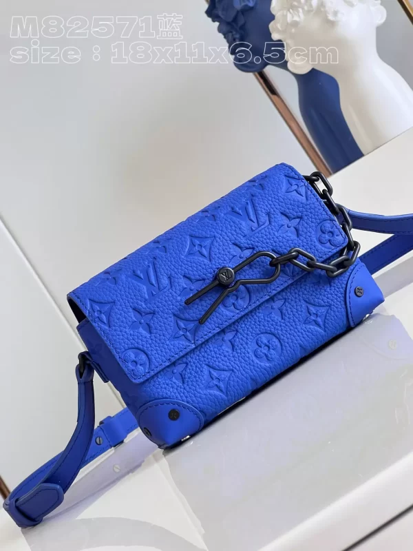 Steamer Wearable Wallet Monogram Taurillon Racing Blue Leather