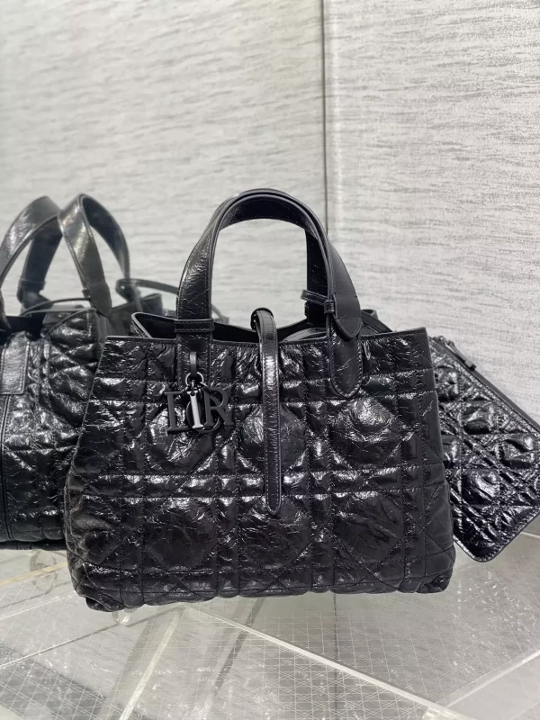 Medium Dior Toujours Bag Black Macrocannage Crinkled Calfskin