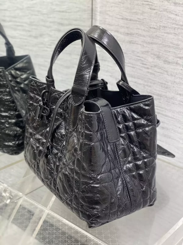 Medium Dior Toujours Bag Black Macrocannage Crinkled Calfskin