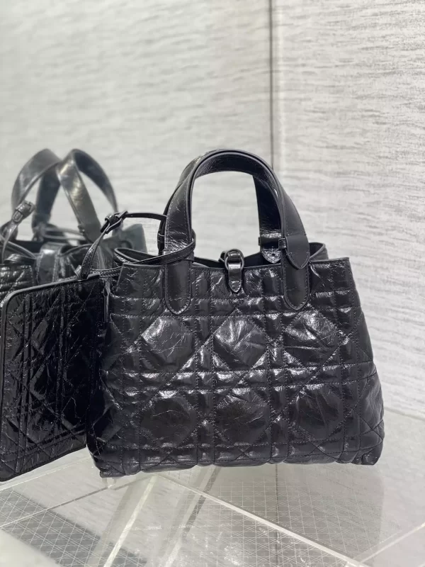 Medium Dior Toujours Bag Black Macrocannage Crinkled Calfskin