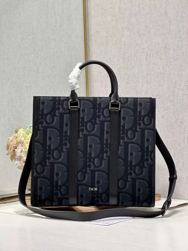 East-West Tote Bag Black Maxi Dior Oblique Jacquard