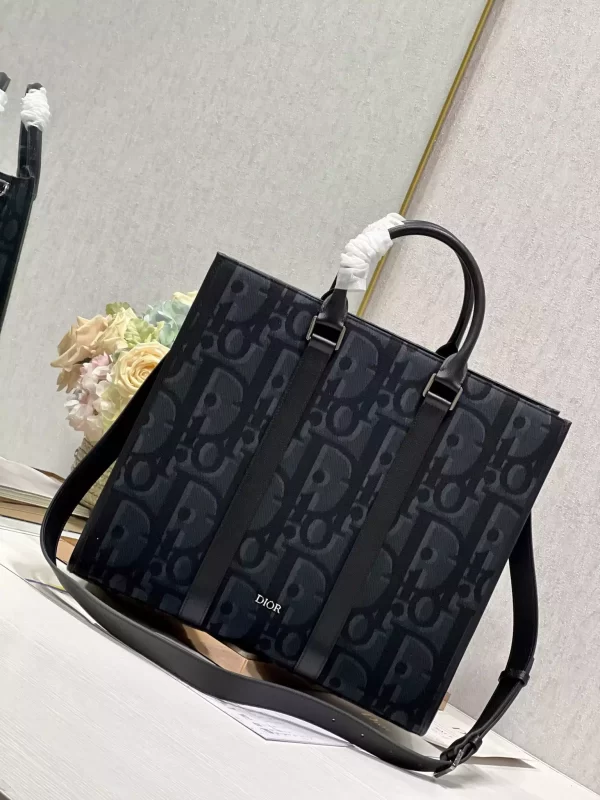 East-West Tote Bag Black Maxi Dior Oblique Jacquard