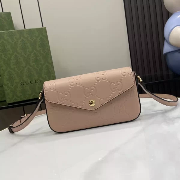 GG Super Mini Shoulder Bag in Rose Beige Leather